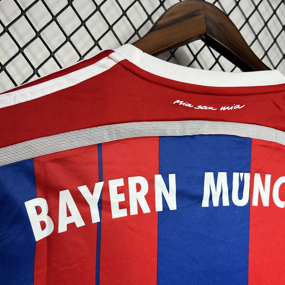 Bayern Home 14/15 7