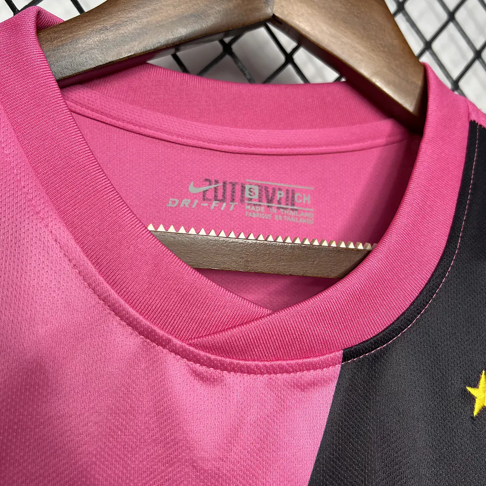Juventus Away 11/12 7