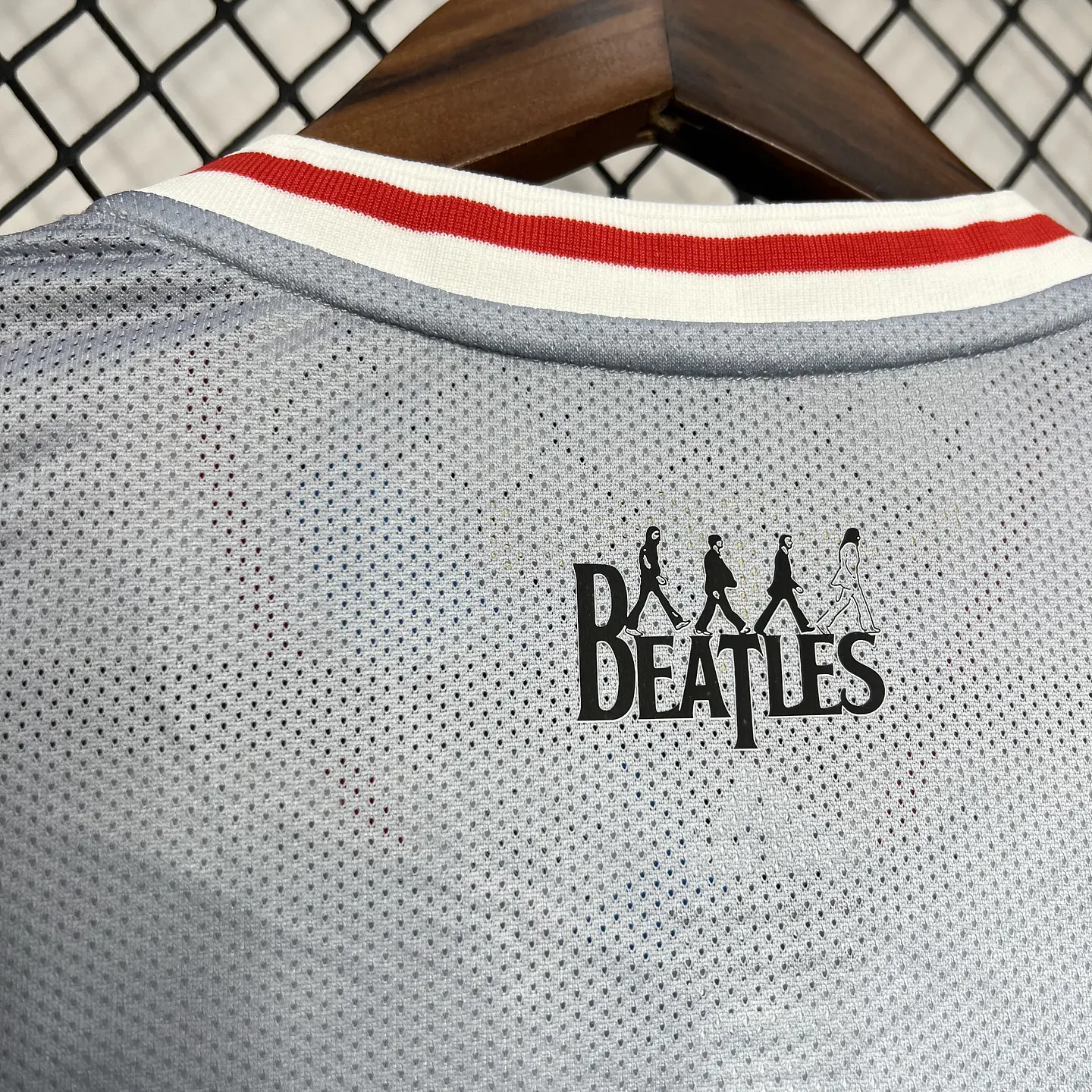 Liverpool Especial Collab The Beatles 24/25 7