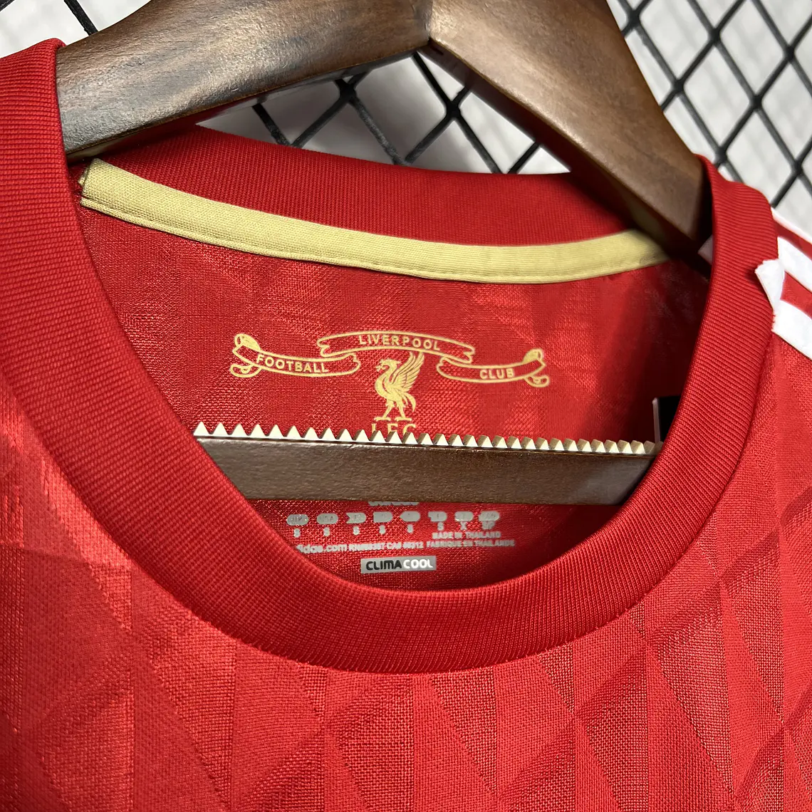 Liverpool Home 2010 6