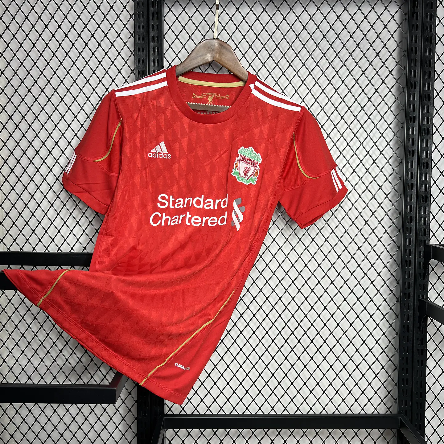 Liverpool Home 2010 3