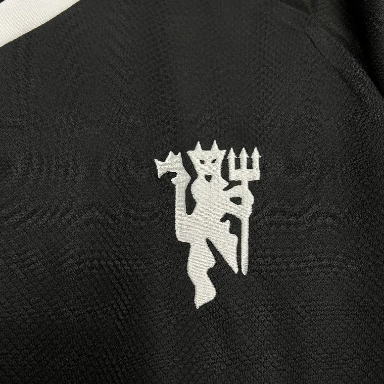 Manchester United 4th 24/25 6