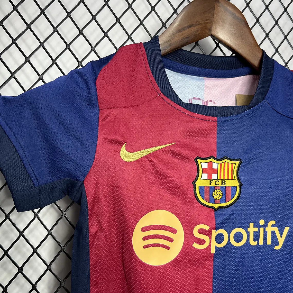 Barcelona Home 24/25 Kit Criança 4