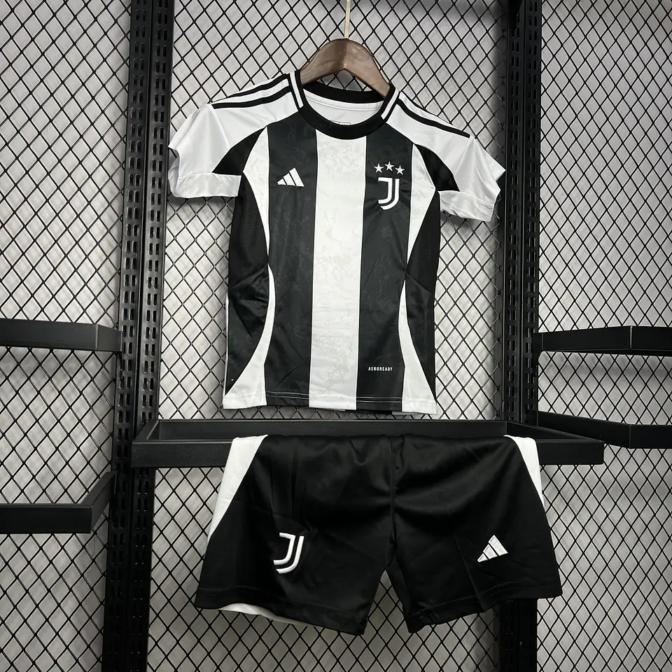 Juventus Home 24/25 Kit Criança 3
