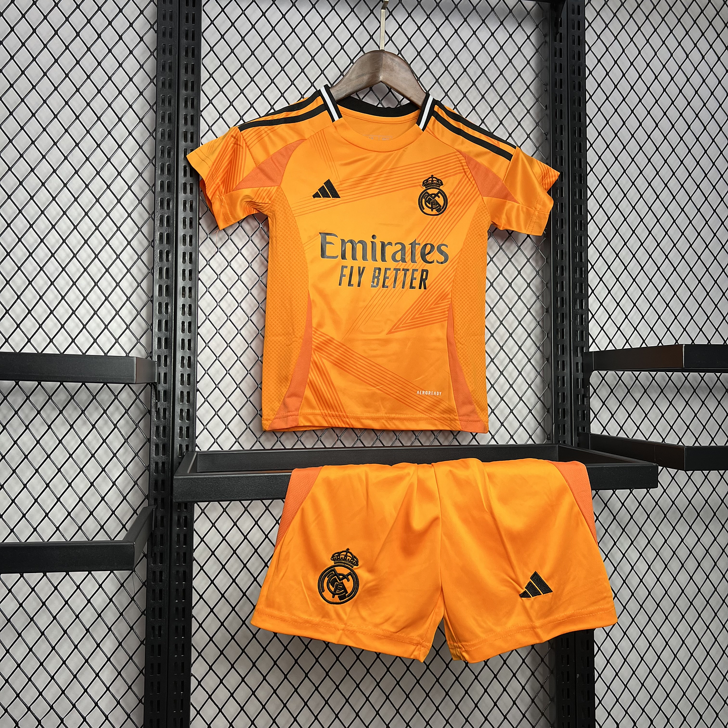 Real Madrid Away 24/25 Kit Criança 3