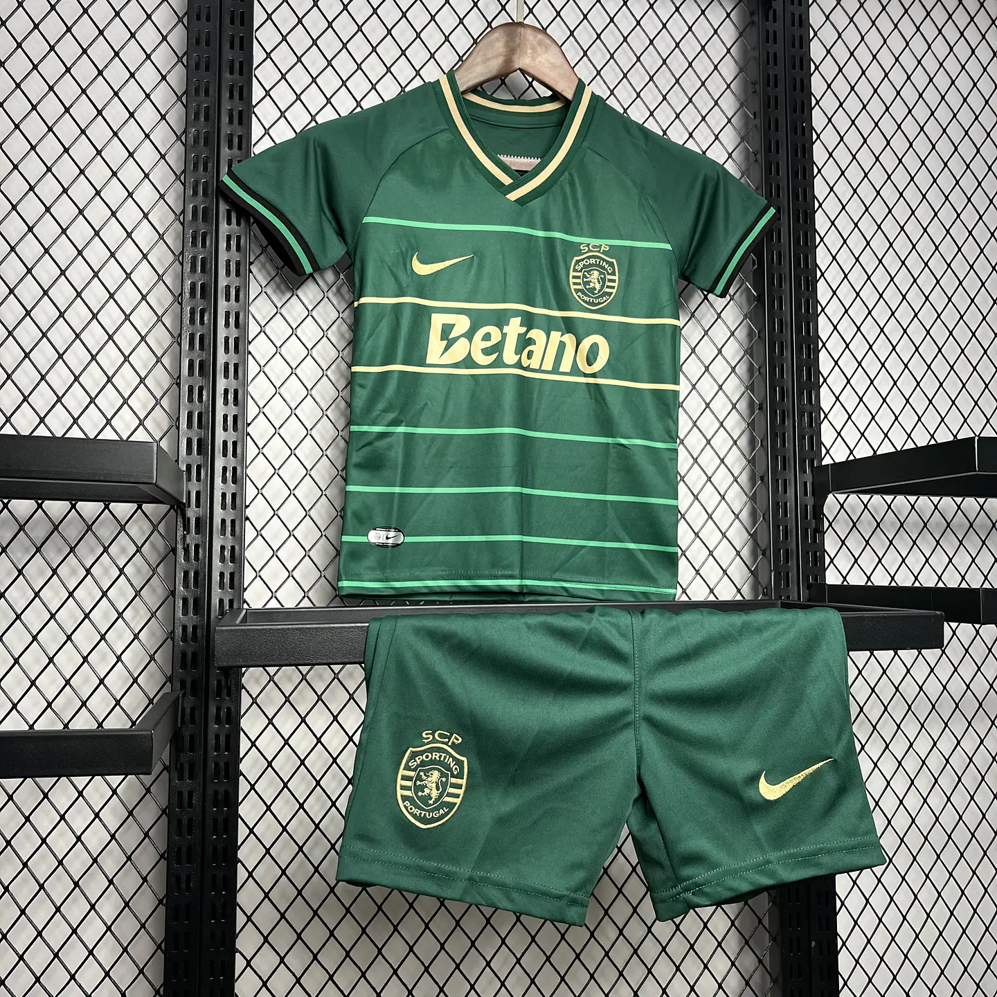 Sporting Away 24/25 Kit Criança 3