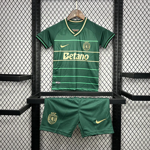 Sporting Away 24/25 Kit Criança