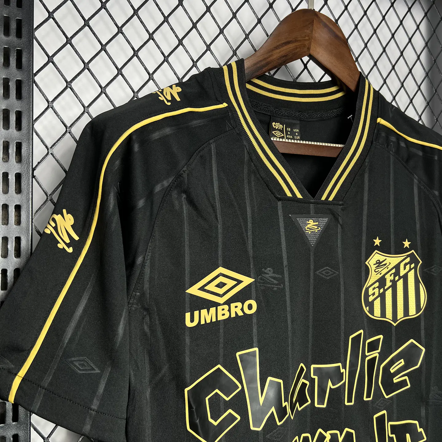 Santos Charlie Brown Jr 24/25 5