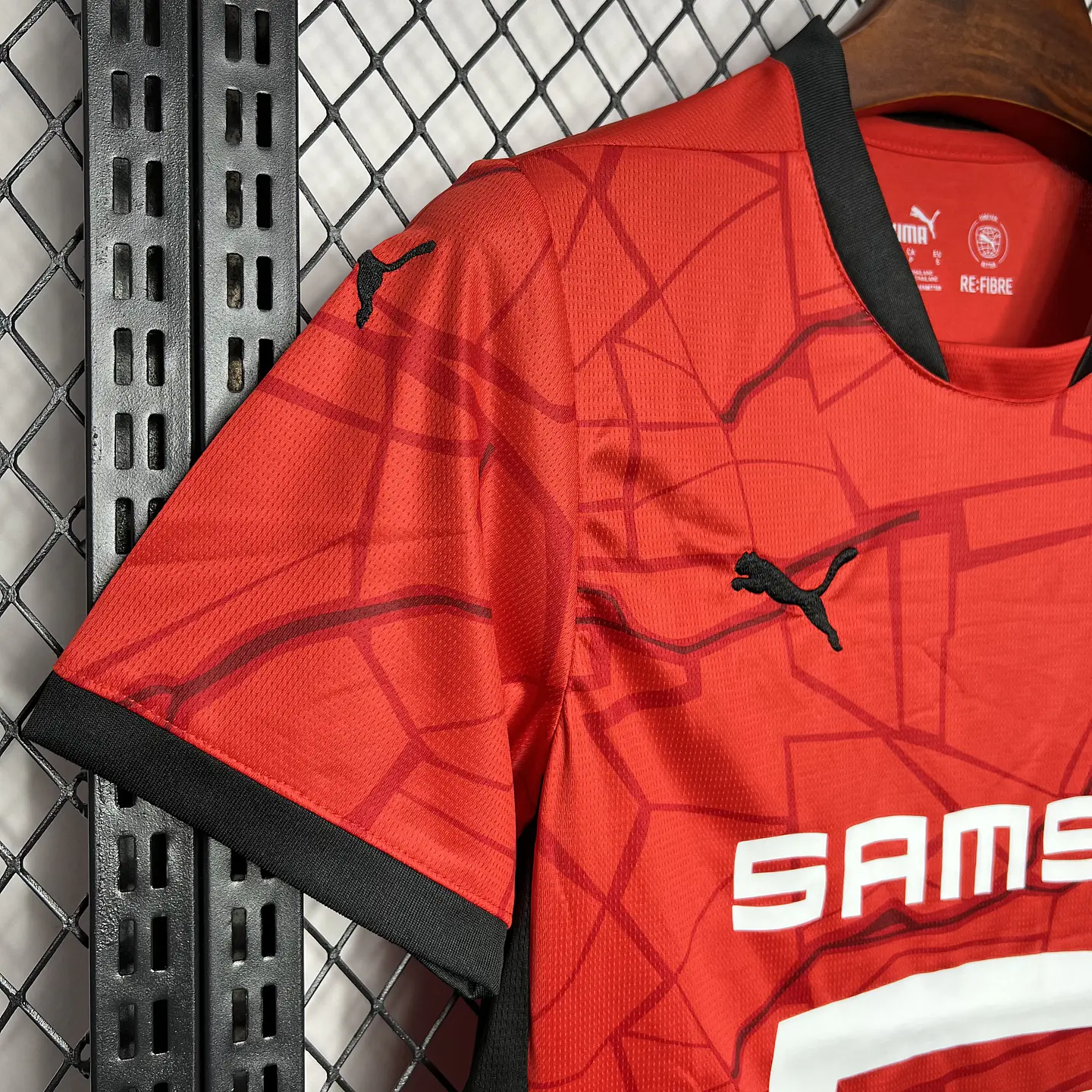 Rennes Home 24/25 5
