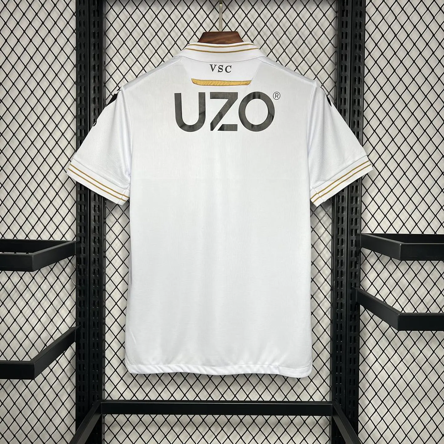 Vitória SC Home 24/25 4