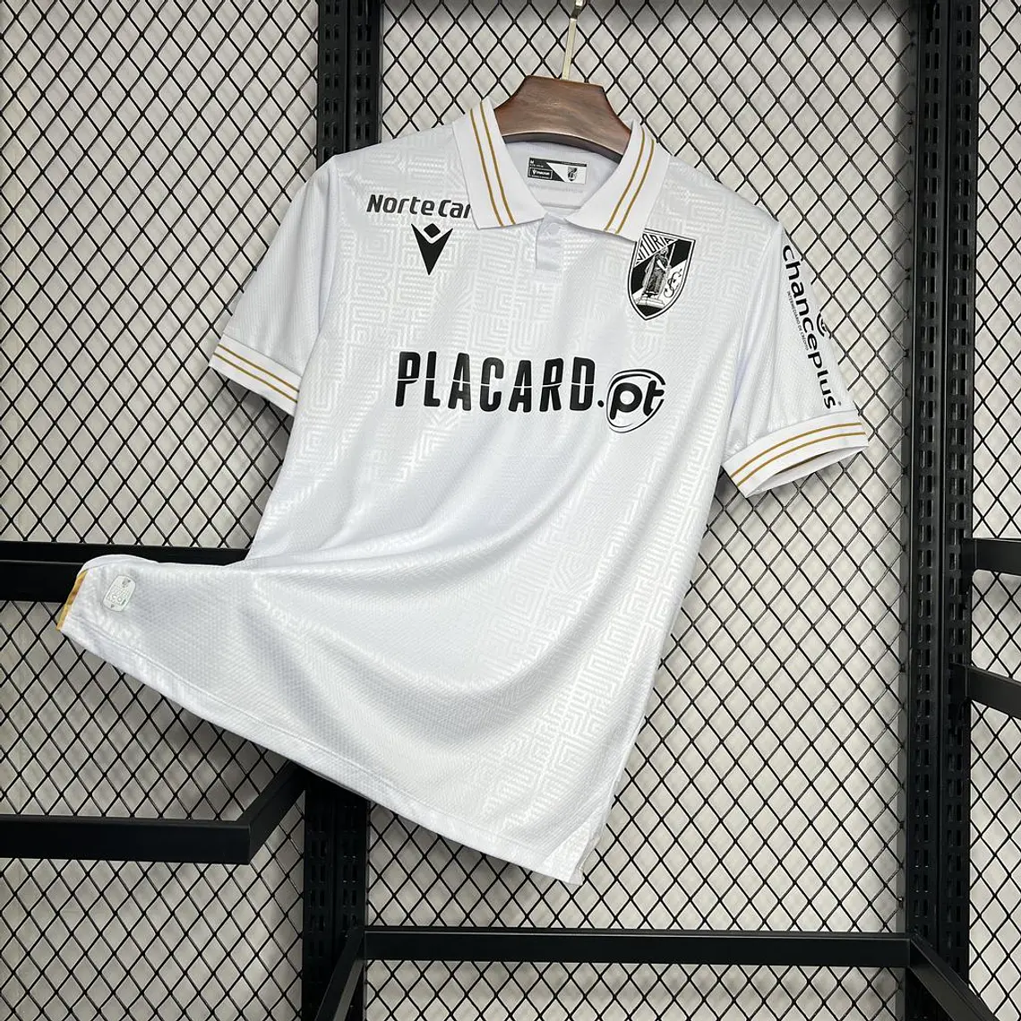 Vitória SC Home 24/25 3