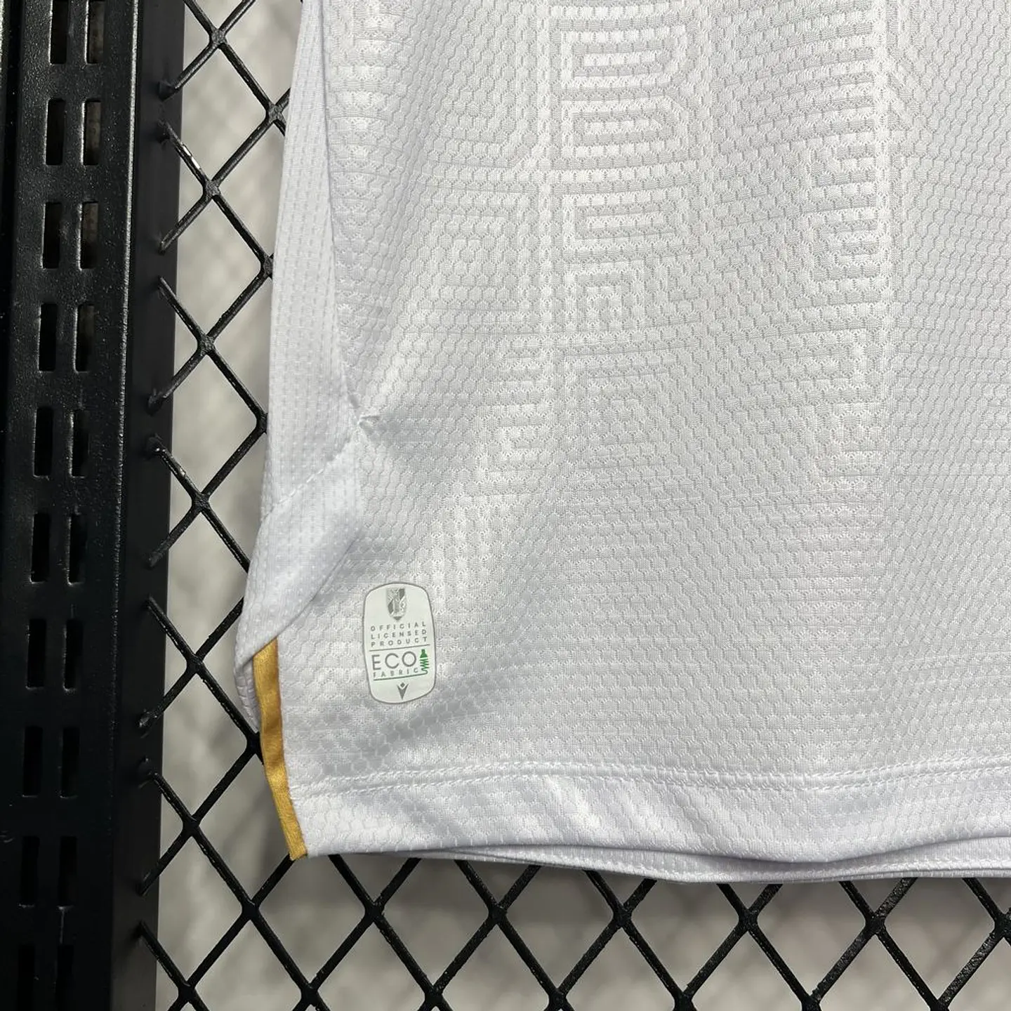 Vitória SC Home 24/25 12