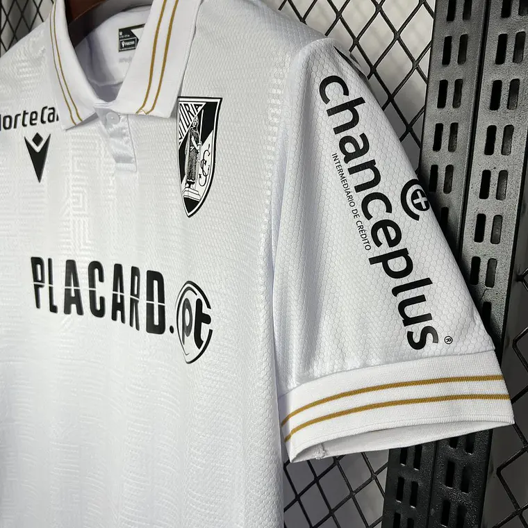 Vitória SC Home 24/25 5