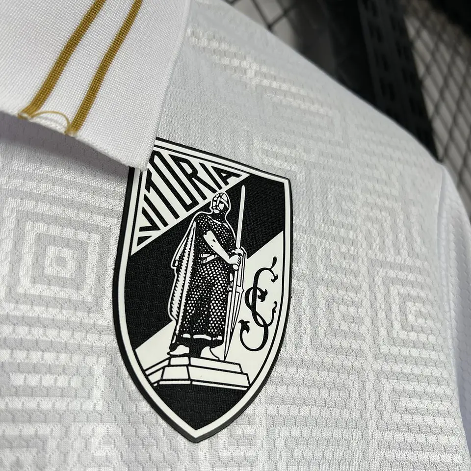 Vitória SC Home 24/25 7