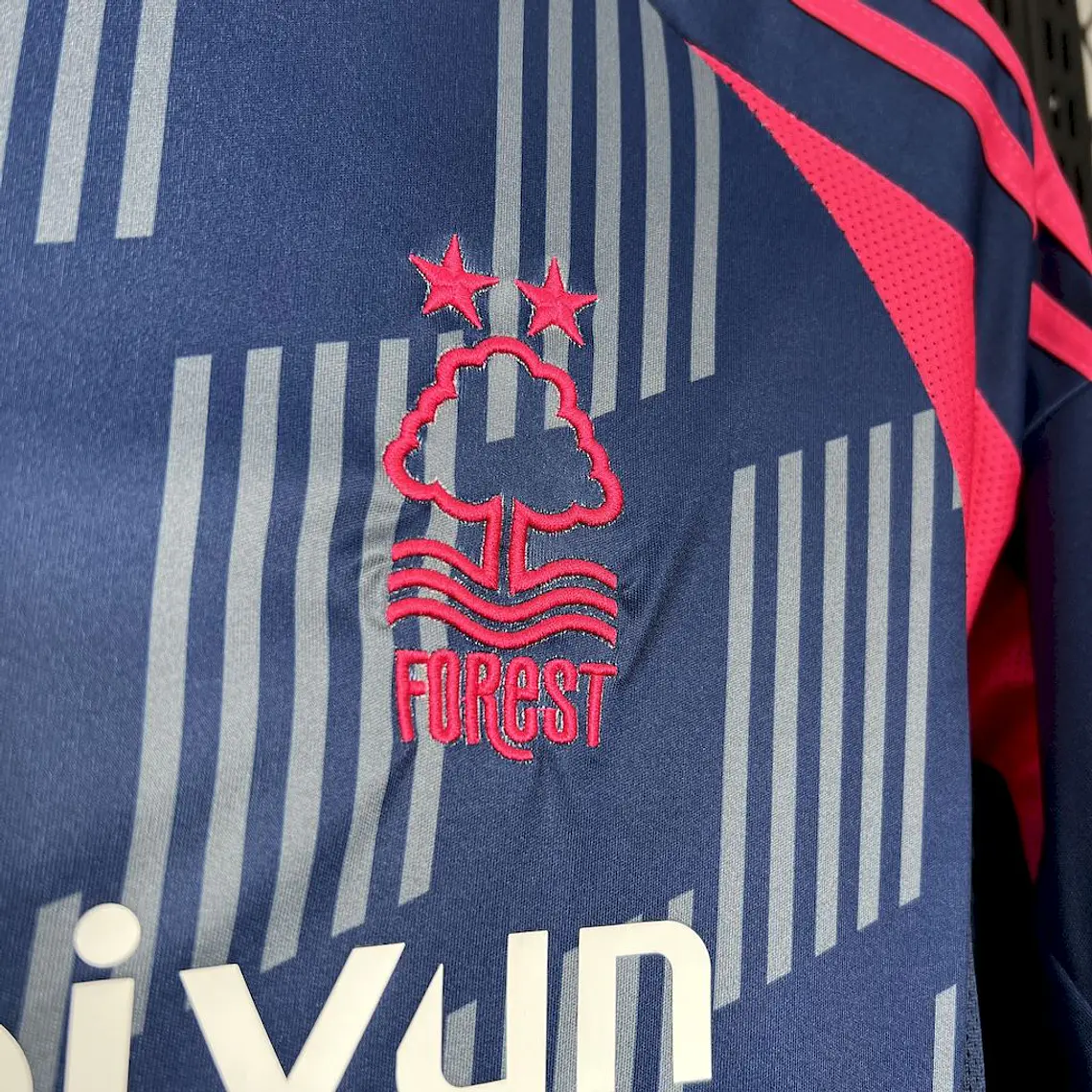 Nottingham Forest Away 24/25 6