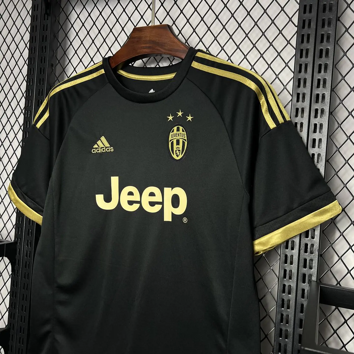 Juventus Third 15/16 5