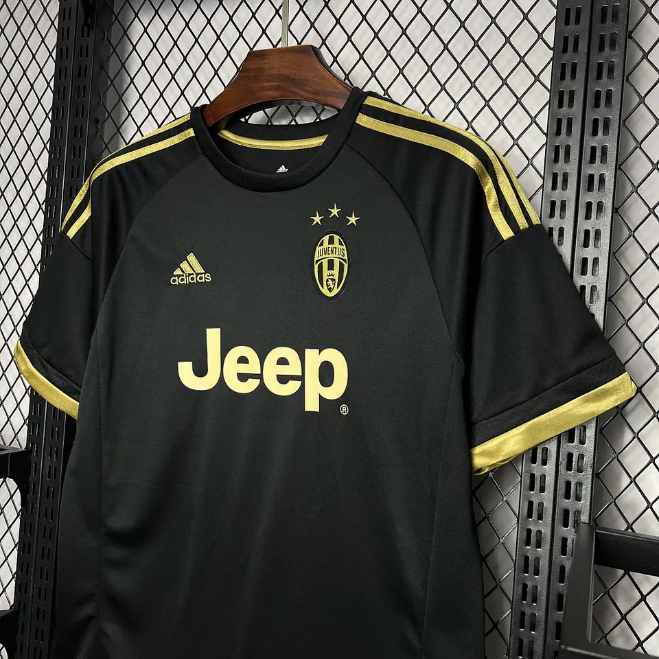 Juventus Third 15/16 5