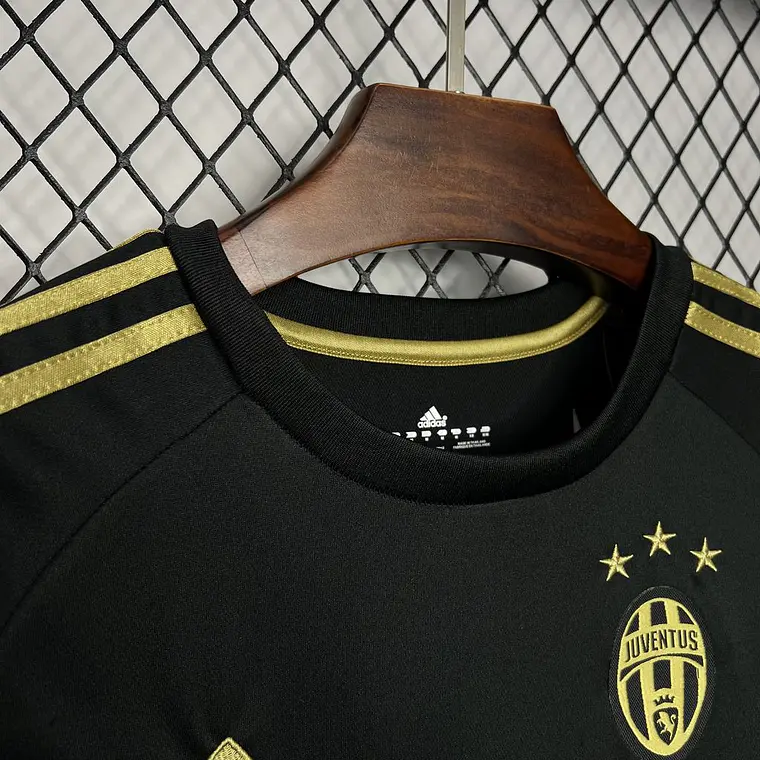 Juventus Third 15/16 6