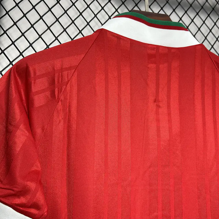 Liverpool Home 93/95 11
