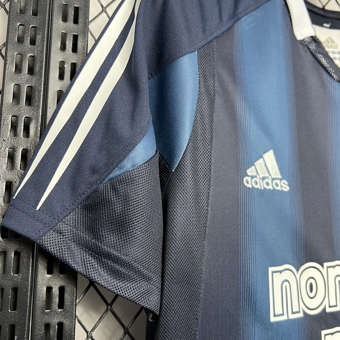 Newcastle Away 04/05 7