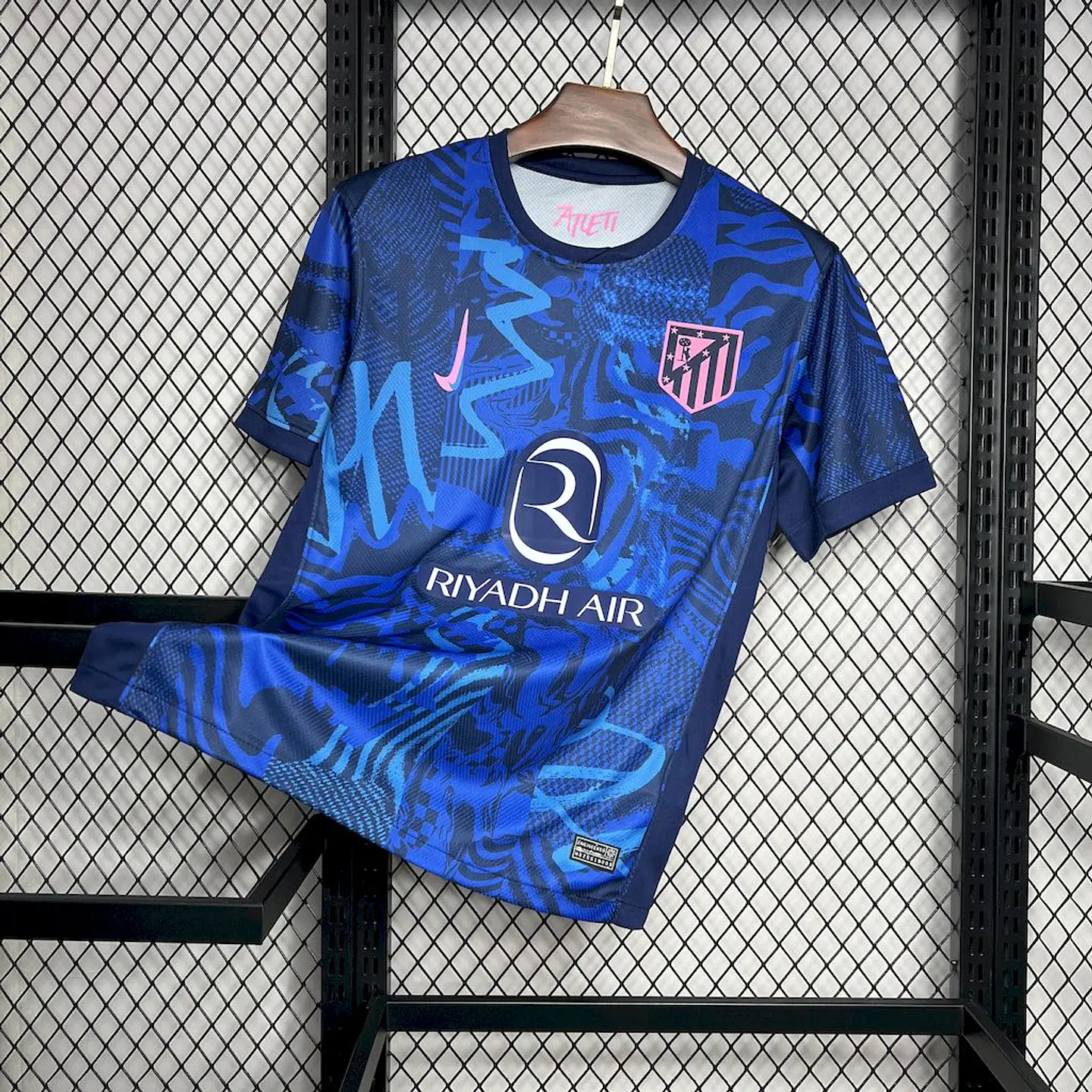 Atlético Madrid Third 24/25 3