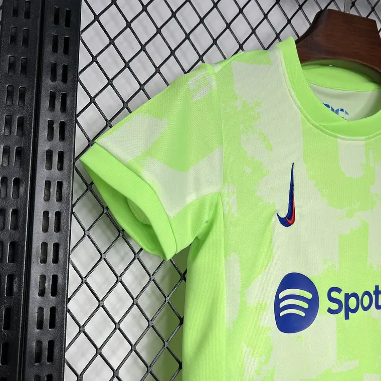 Barcelona Third 24/25 Kit Criança 4