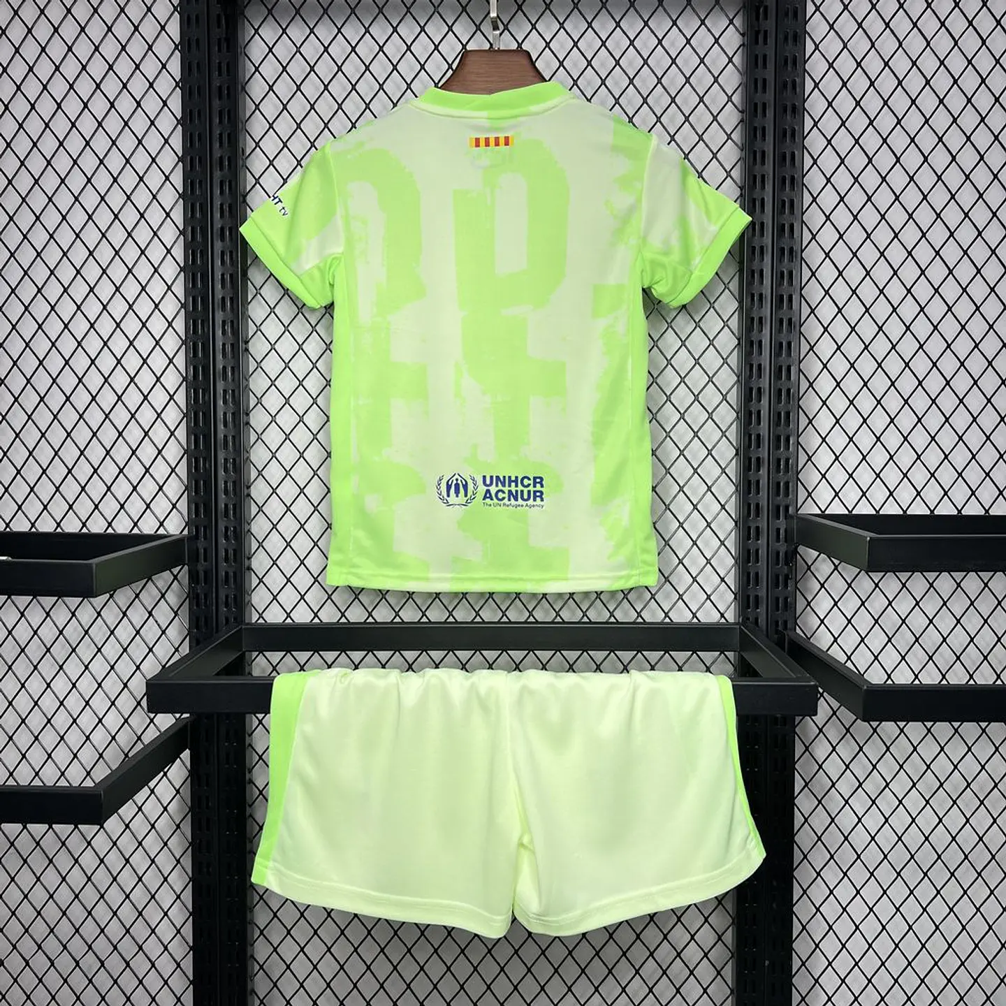 Barcelona Third 24/25 Kit Criança 2