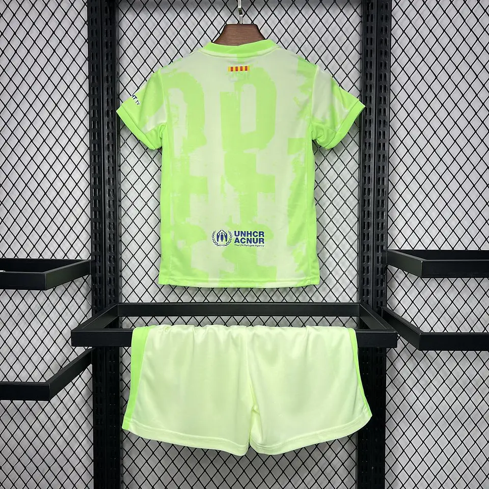 Barcelona Third 24/25 Kit Criança 2