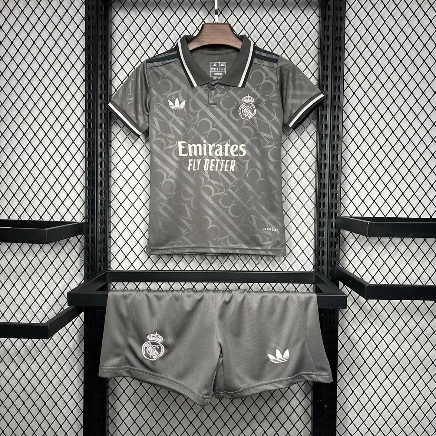 Real Madrid Third 24/25 Kit Criança 2