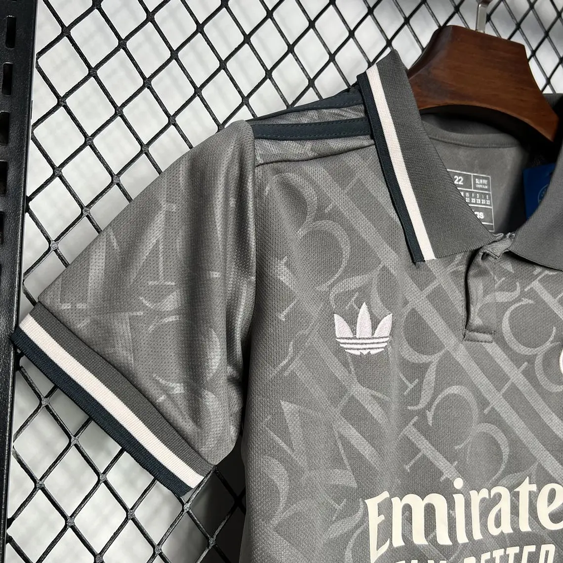 Real Madrid Third 24/25 Kit Criança 6