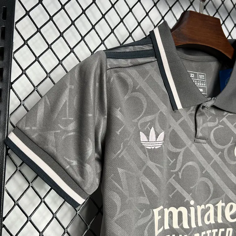 Real Madrid Third 24/25 Kit Criança 6