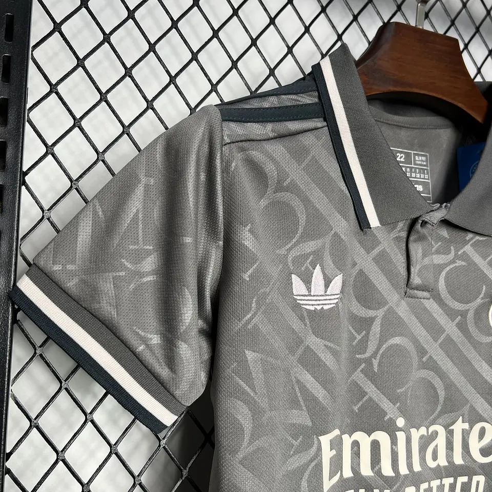 Real Madrid Third 24/25 Kit Criança 6