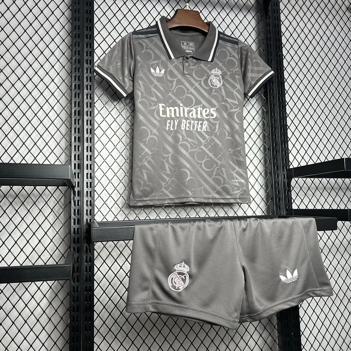 Real Madrid Third 24/25 Kit Criança 4