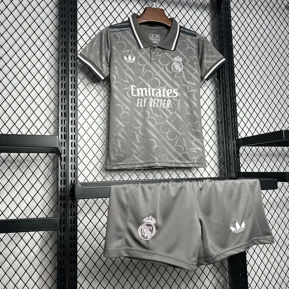 Real Madrid Third 24/25 Kit Criança 4