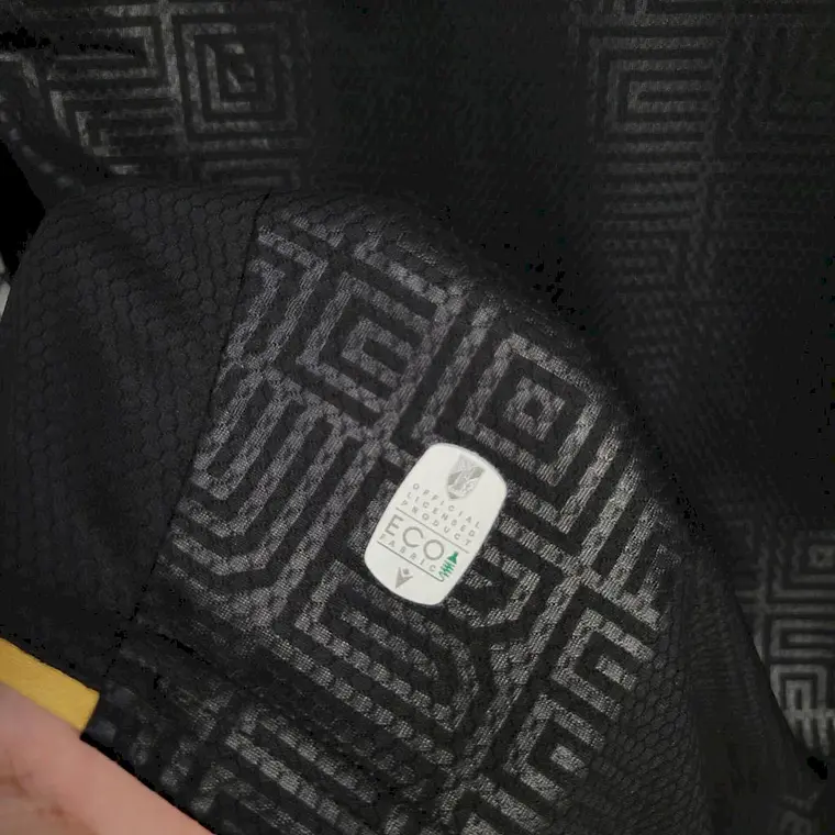 Vitória SC Away 24/25 9