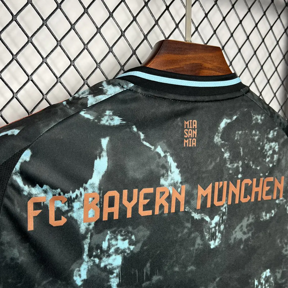 Bayern Away 24/25 8