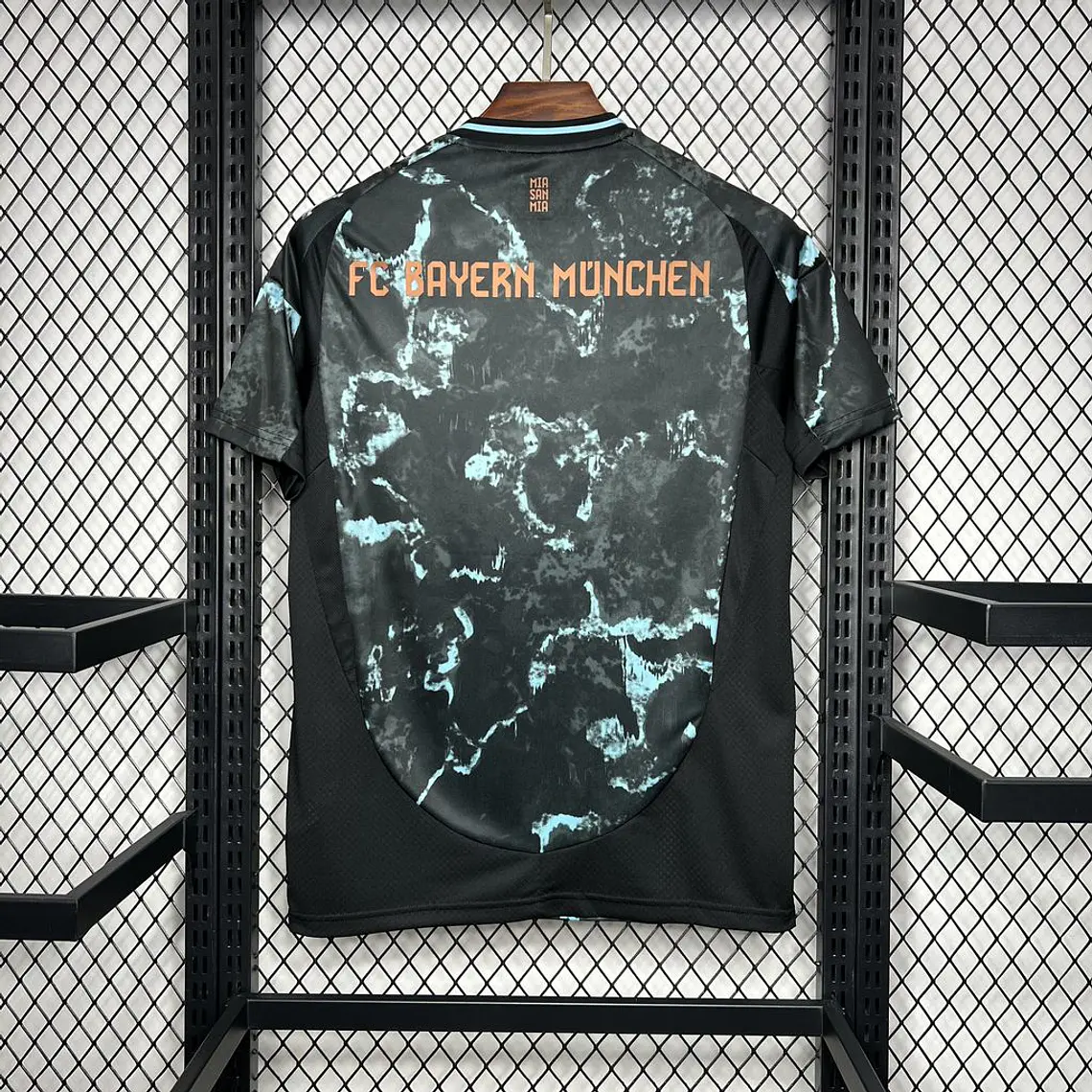 Bayern Away 24/25 3