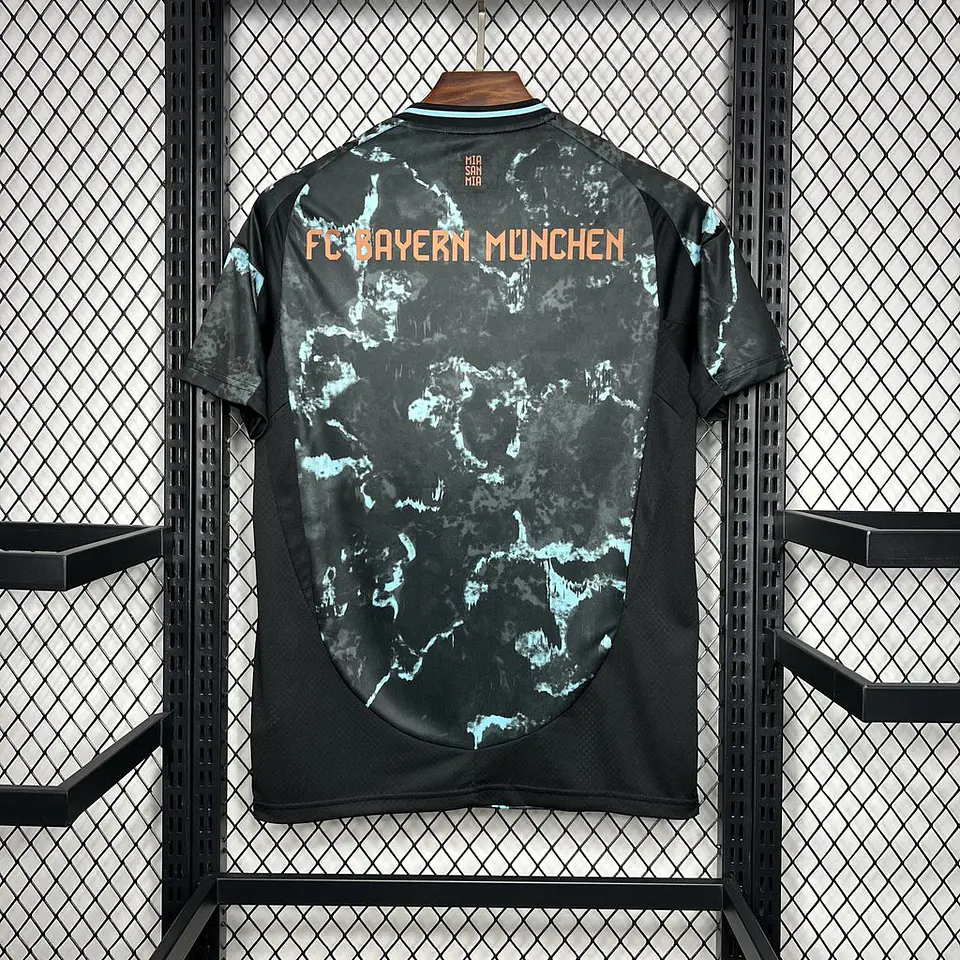 Bayern Away 24/25 3