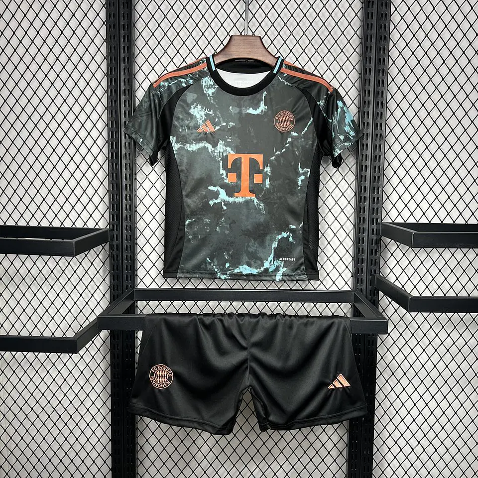 Bayern Away 24/25 Kit Criança 1