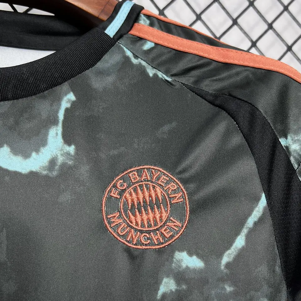 Bayern Away 24/25 Kit Criança 6
