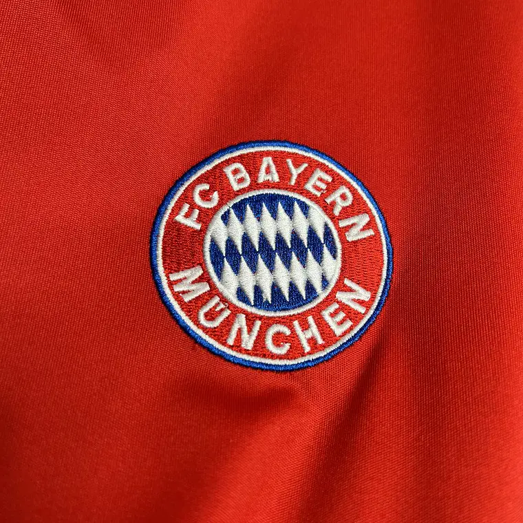 Bayern Home 00/01 7