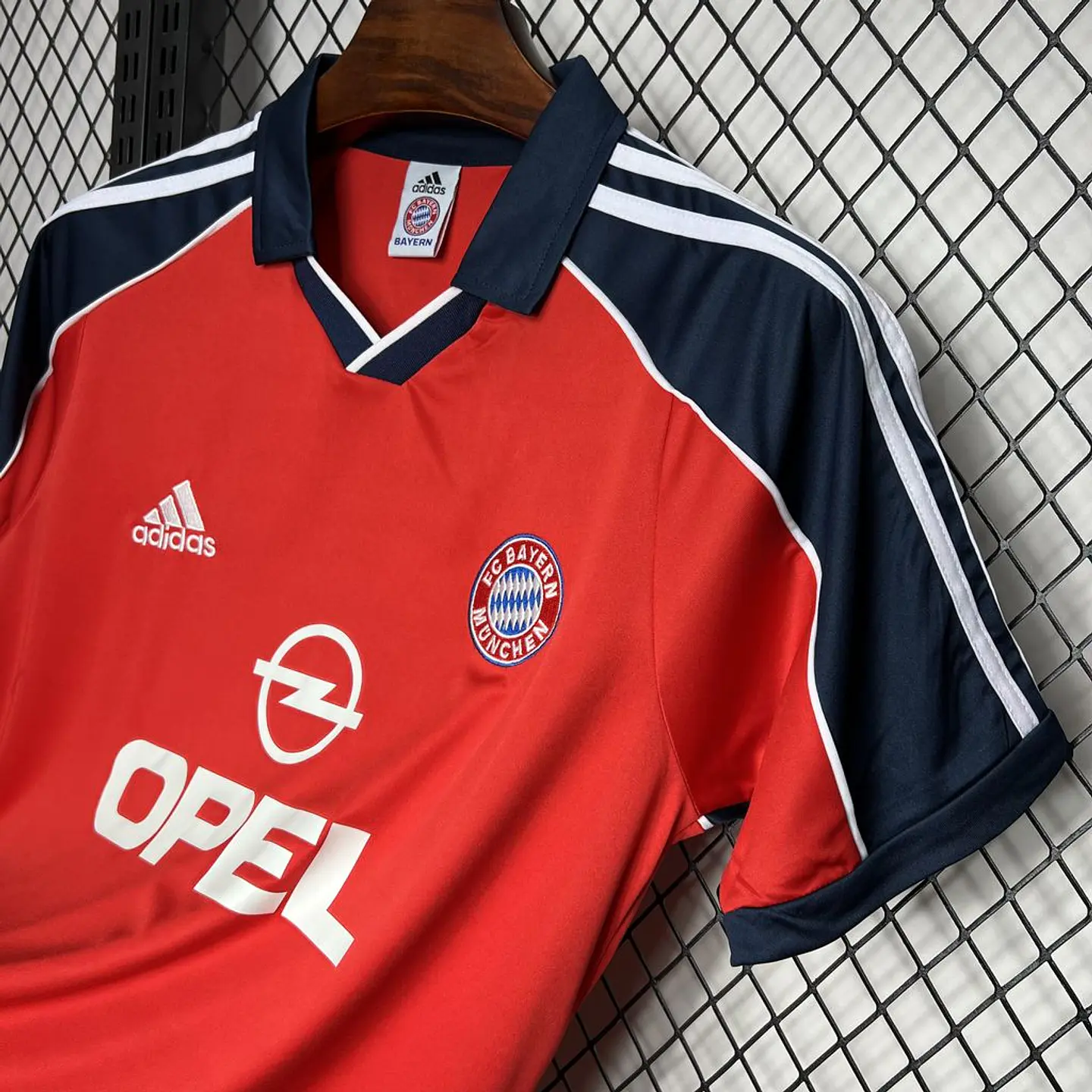 Bayern Home 00/01 4