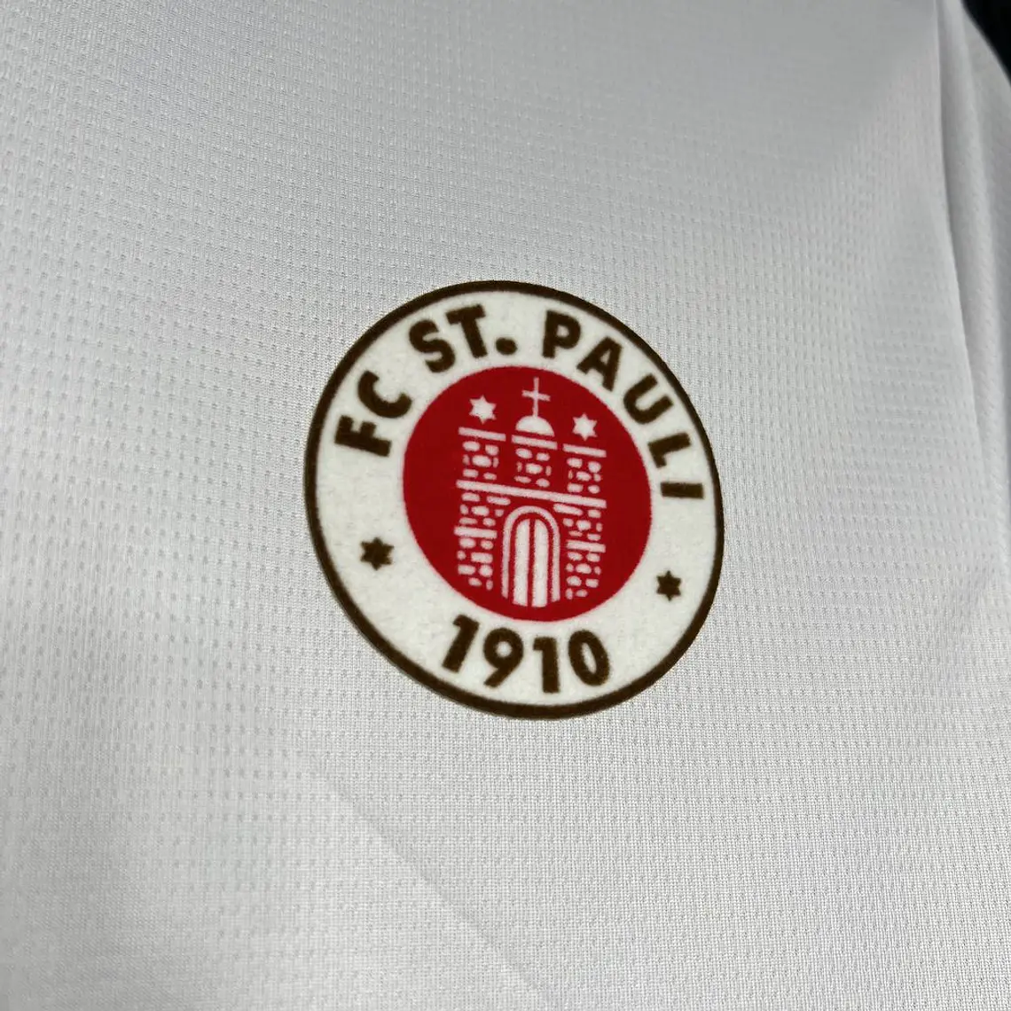 St Pauli Away 24/25 8