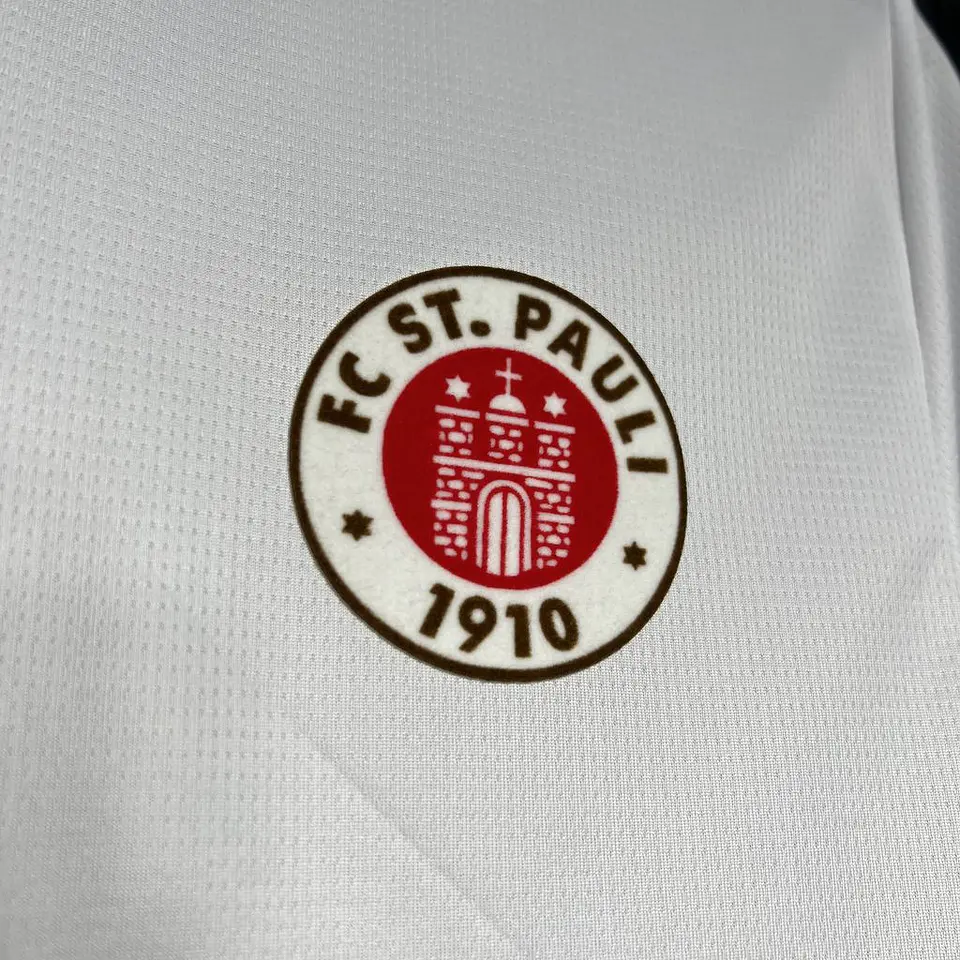 St Pauli Away 24/25 8
