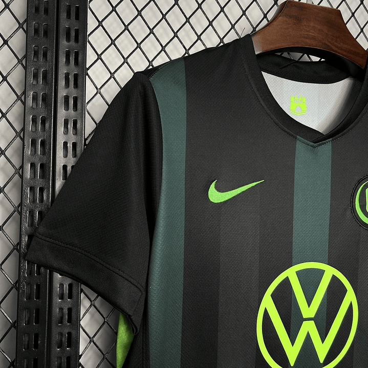 Wolfsburg Away 24/25 4