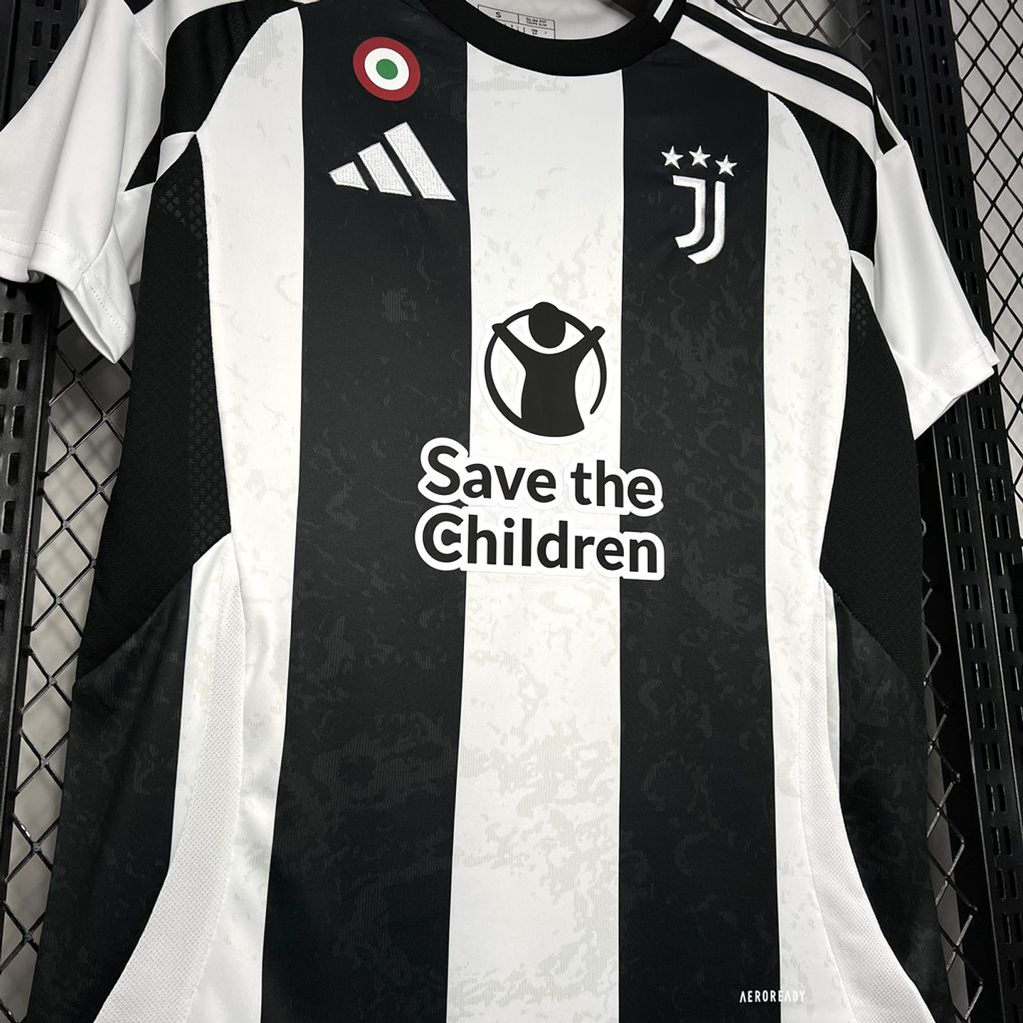 Juventus Home 24/25 4