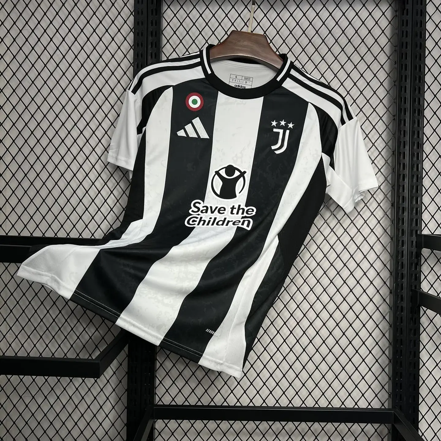 Juventus Home 24/25 4