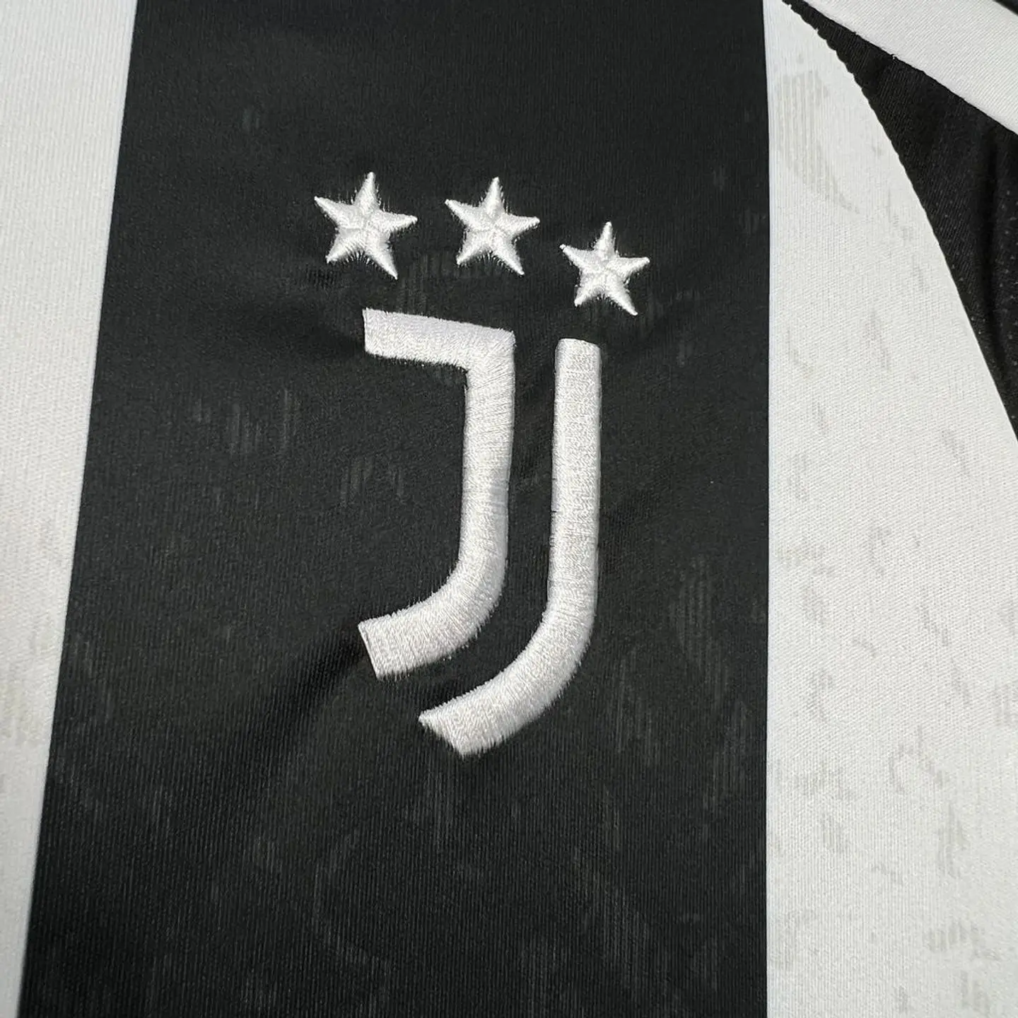 Juventus Home 24/25 6