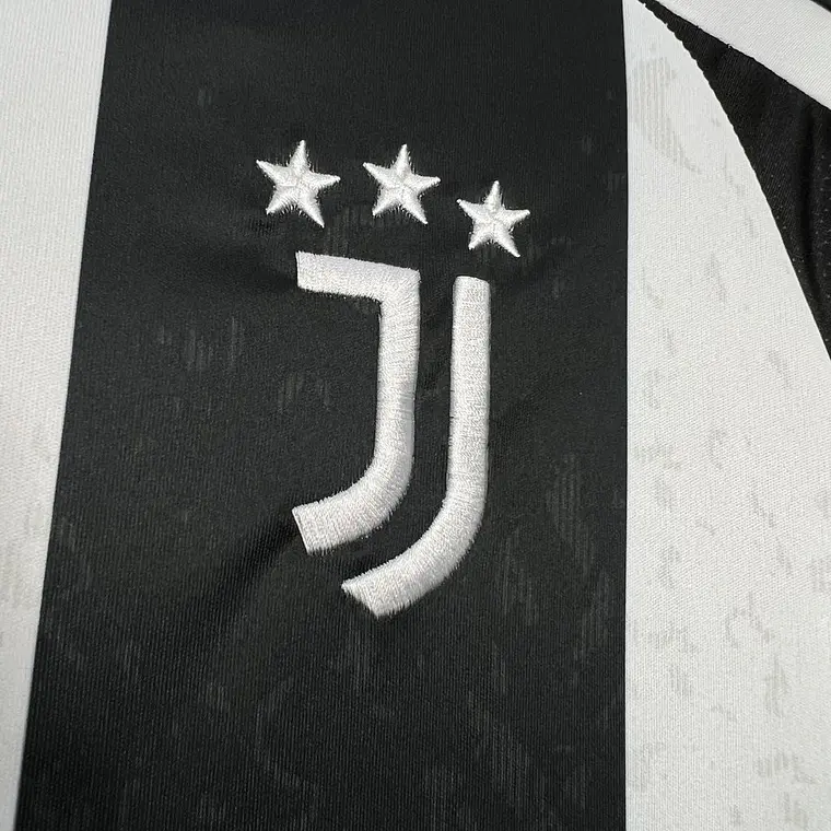 Juventus Home 24/25 6