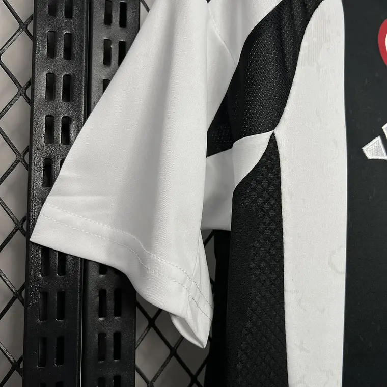 Juventus Home 24/25 8
